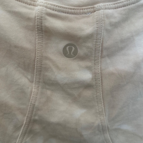 Lululemon muscle love crop - Picture 3 of 3
